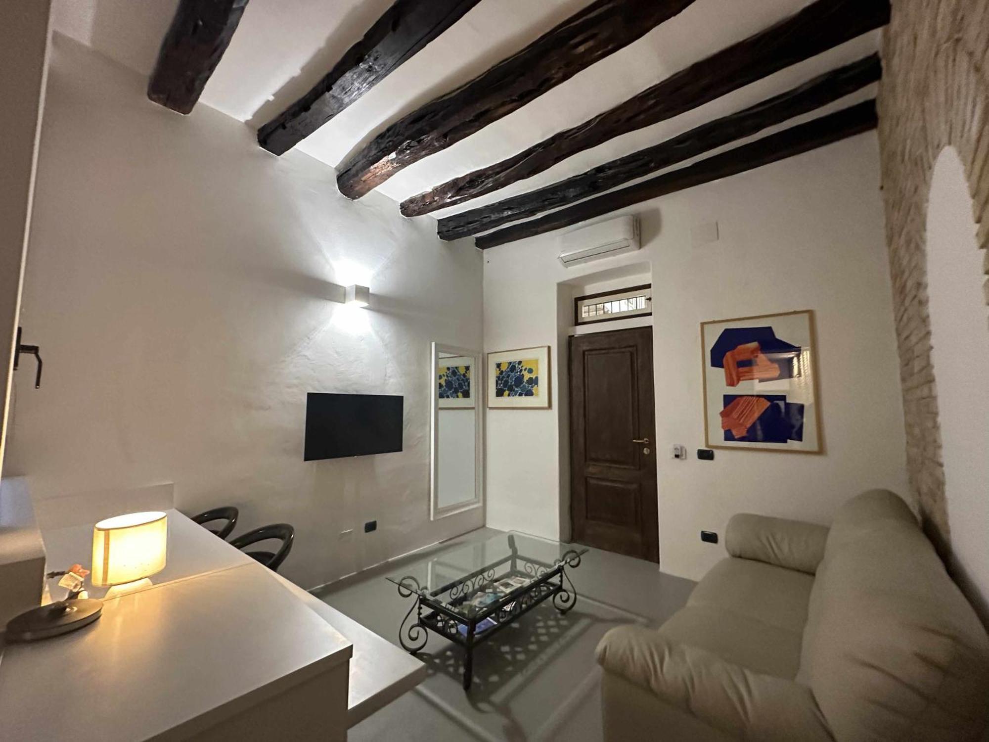 C&O Savoia Deluxe Rooms Cagliari Esterno foto