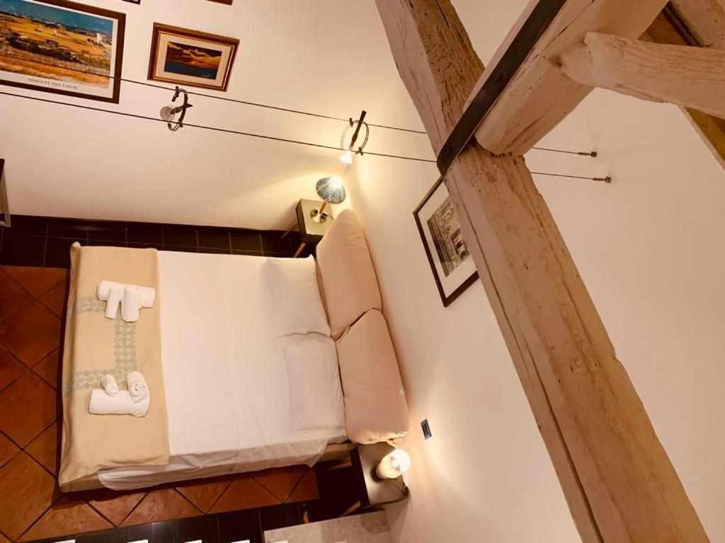 C&O Savoia Deluxe Rooms Cagliari Esterno foto