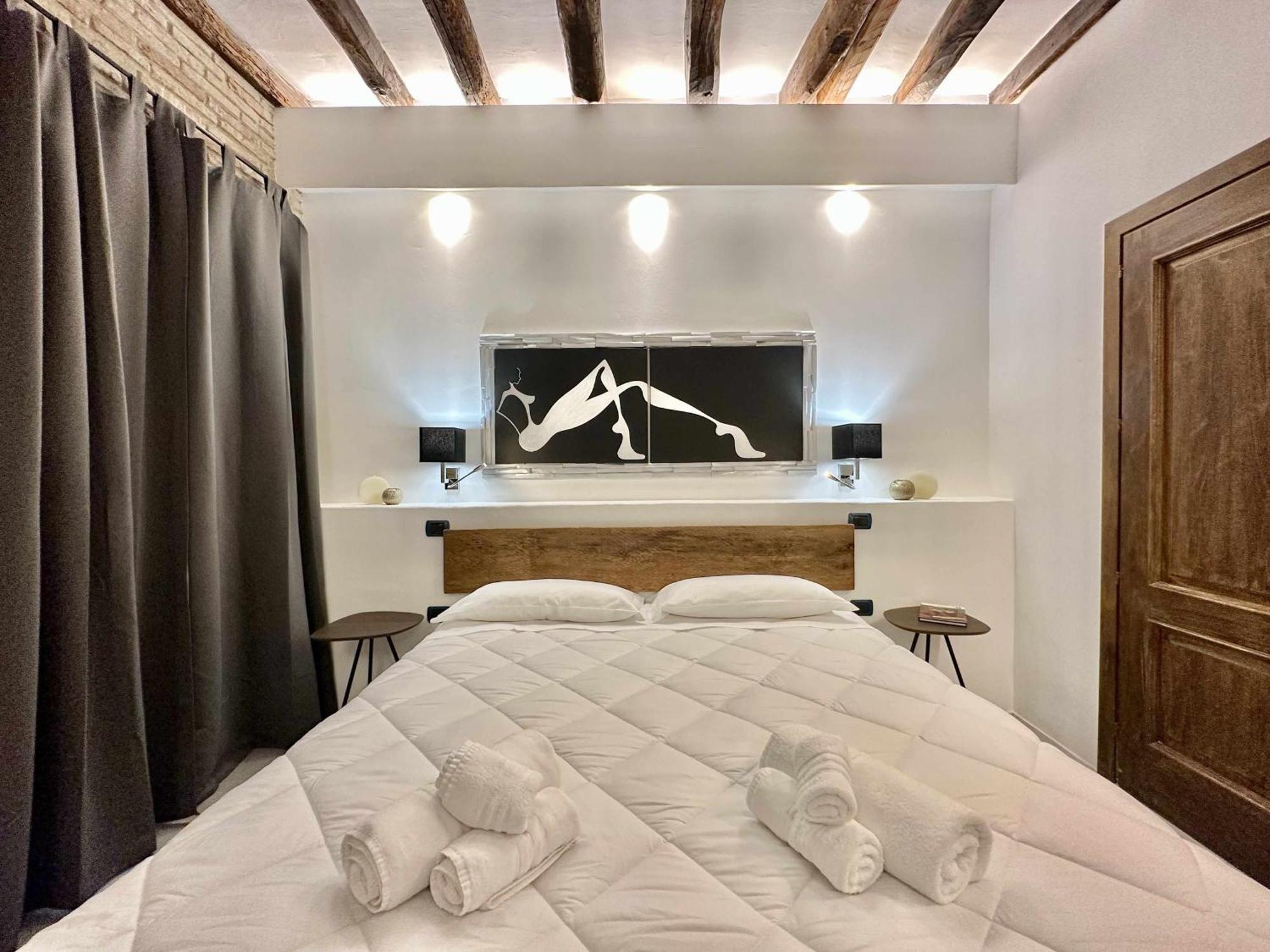 C&O Savoia Deluxe Rooms Cagliari Esterno foto